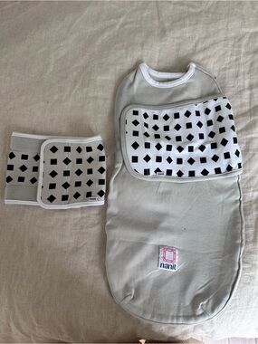 Nanit Light Gray Sleep Swaddle & breathing belt
